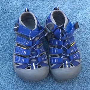 Boys toddler Keens sandals